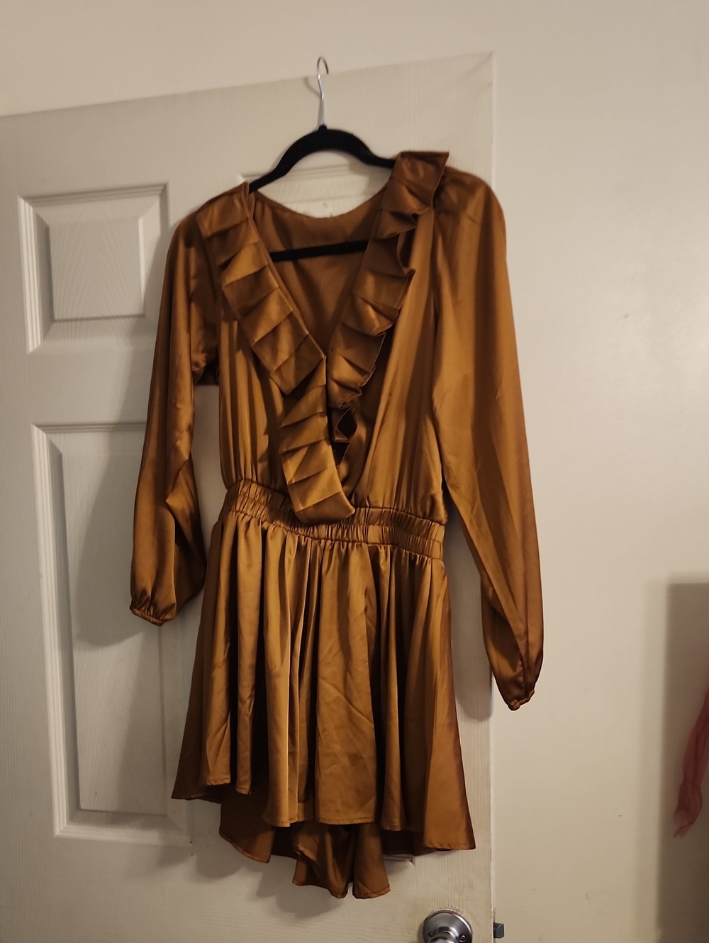 glam Satin Gold Ruffle V-Neck Long Sleeve Dress